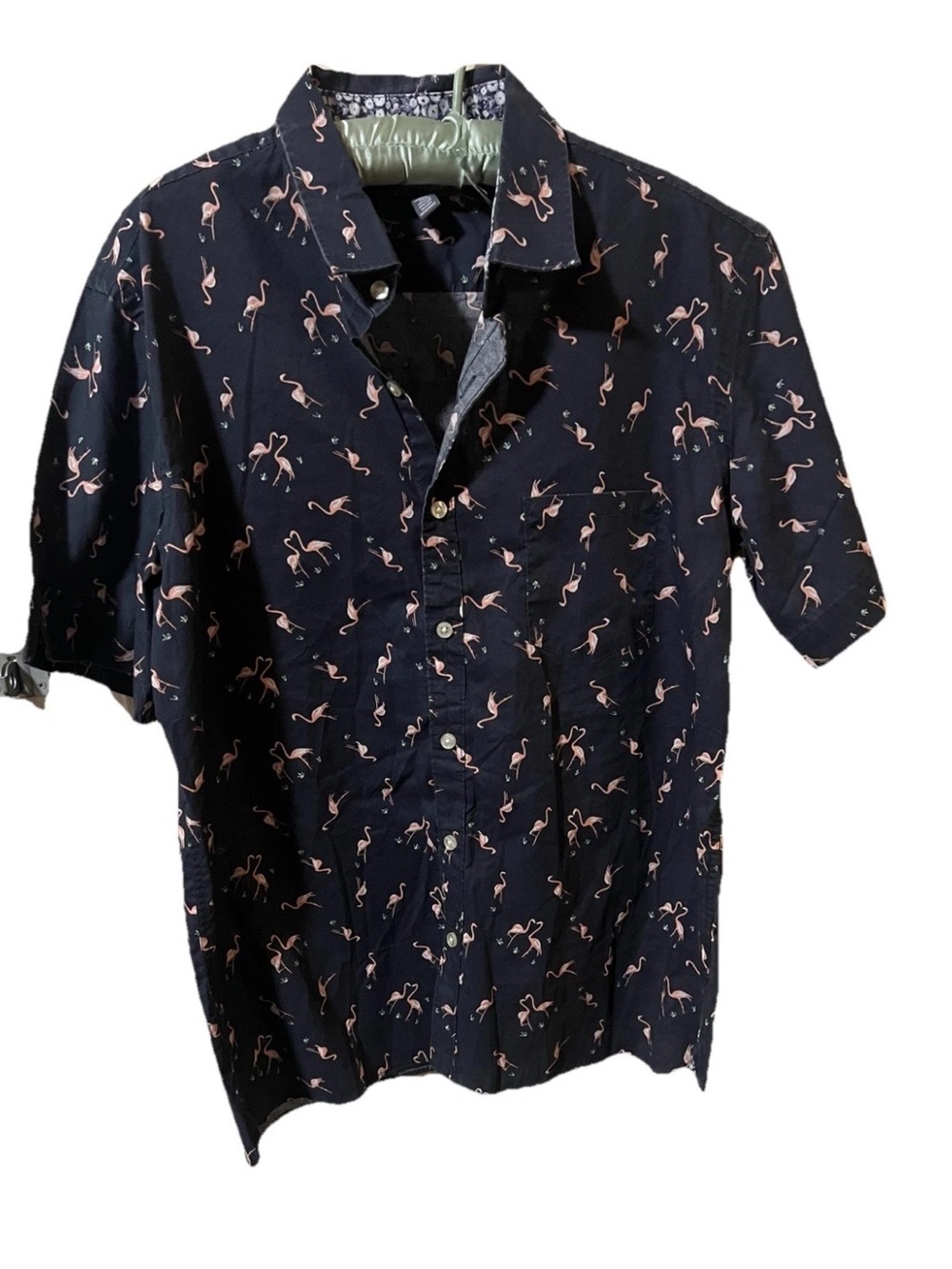 Van Heusen Navy Short-Sleeve Button-Down with Pink Flamingo Print SZ LG